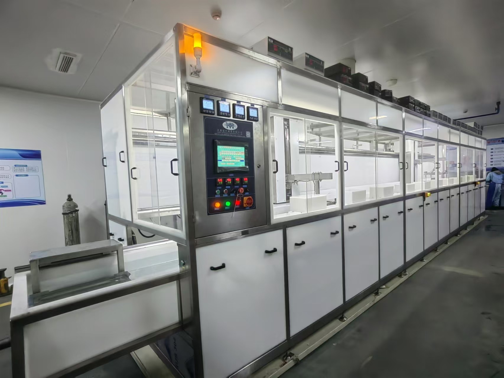 Latest company blogs about Jietai Ultrasonic launches six core technologies for intelligent and efficient silicon wafer cleaning equipment, leading
